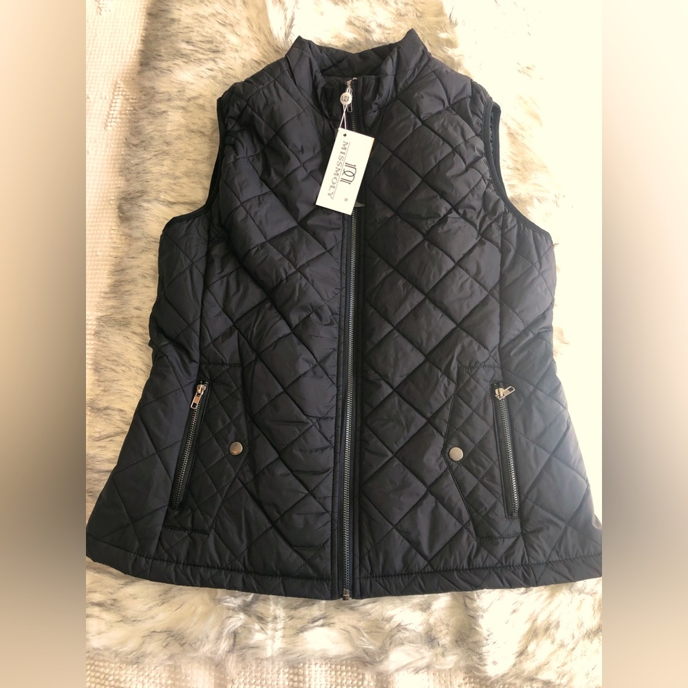 Missmoly vest. NWT size large